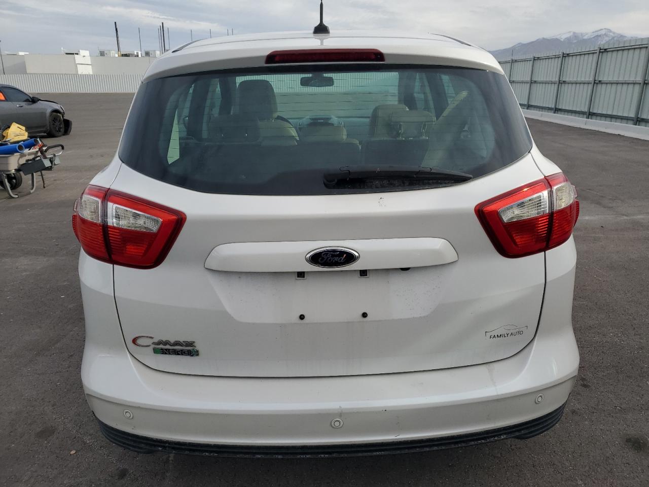 2013 Ford C-MAX VIN 1FADP5CUXDL554102 Copart auction photo, minor dent/scratches damage thumbnail 6