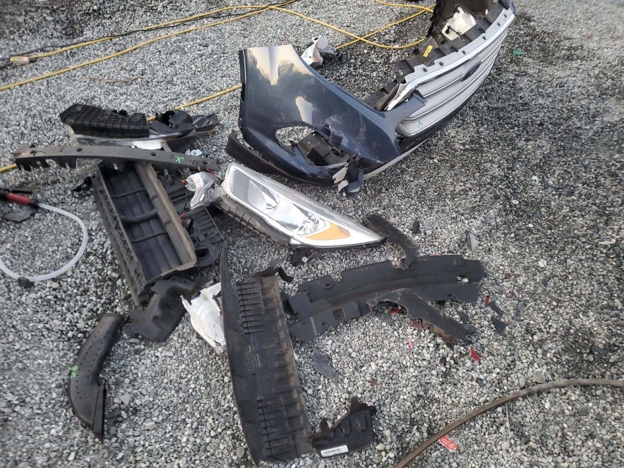 2018 Ford Escape VIN 1FMCU0GD3JUA60712 Copart auction photo, front end damage thumbnail 13