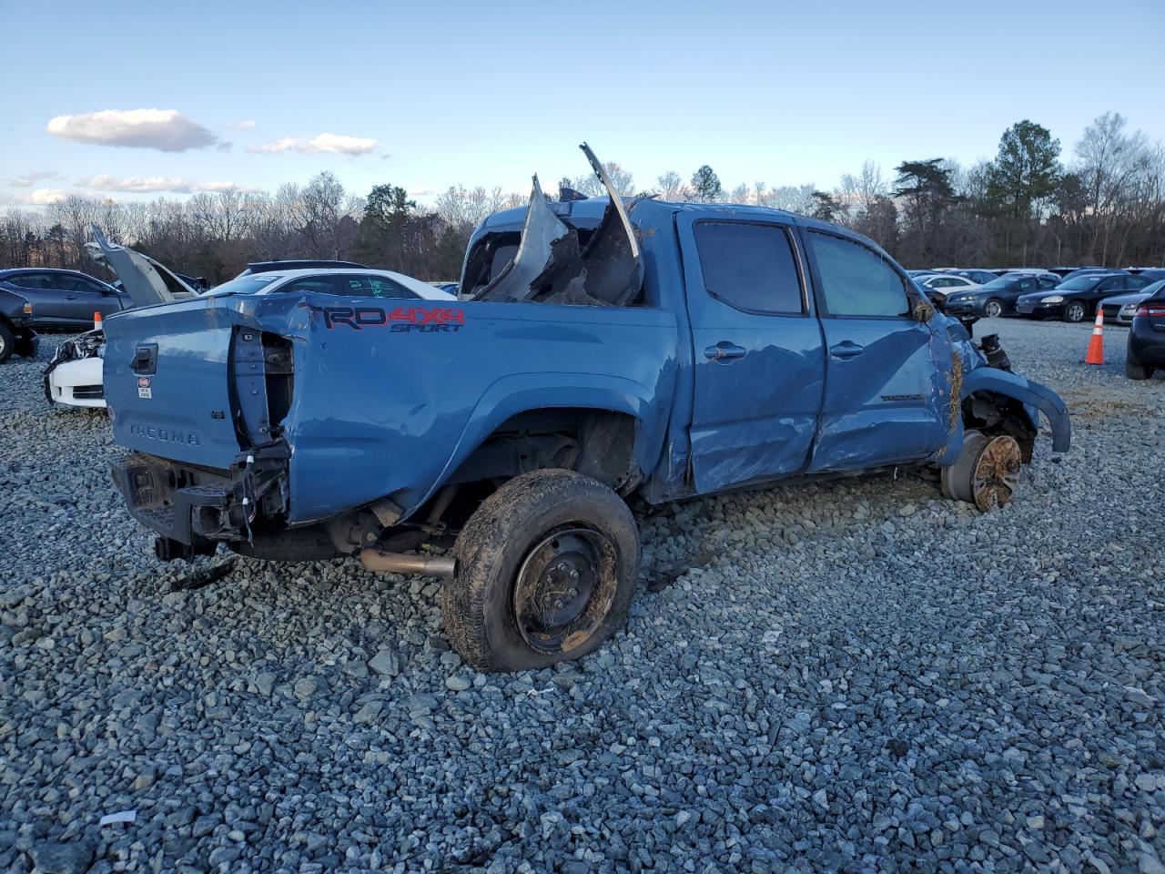 2019 Toyota Tacoma VIN 3TMCZ5AN0KM196676 Copart auction photo, all over damage thumbnail 3