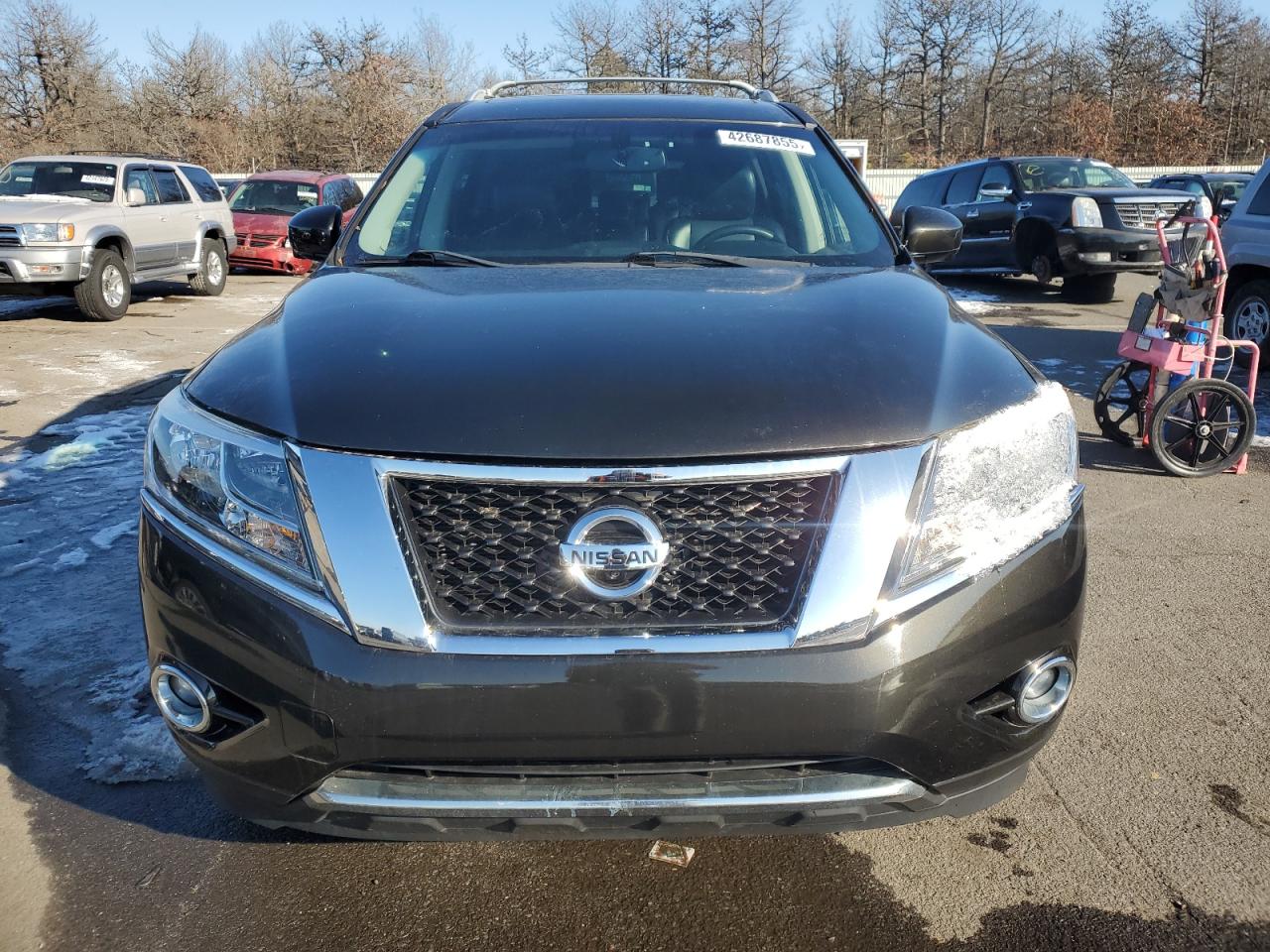 2015 Nissan Pathfinder VIN 5N1AR2MM1FC621138 Copart auction photo, minor dent/scratches damage thumbnail 5