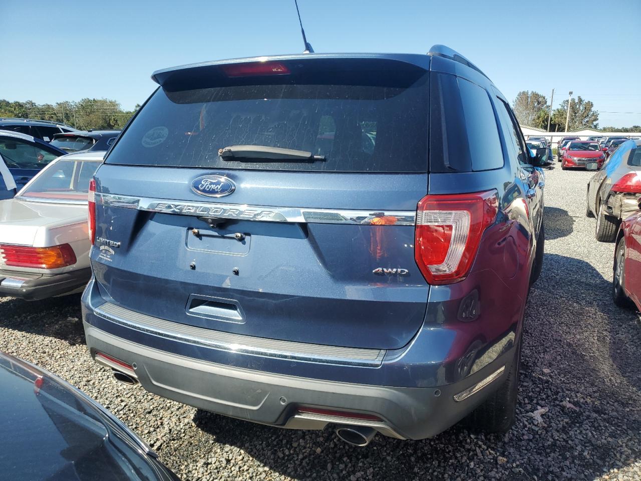 2018 Ford Explorer VIN 1FM5K8F80JGB28237 Copart auction photo, water/flood damage thumbnail 6