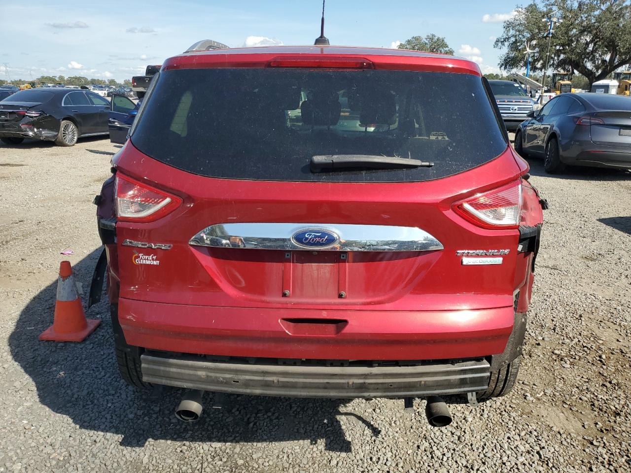 2016 Ford Escape VIN 1FMCU0JX6GUB31431 Copart auction photo, all over damage thumbnail 6
