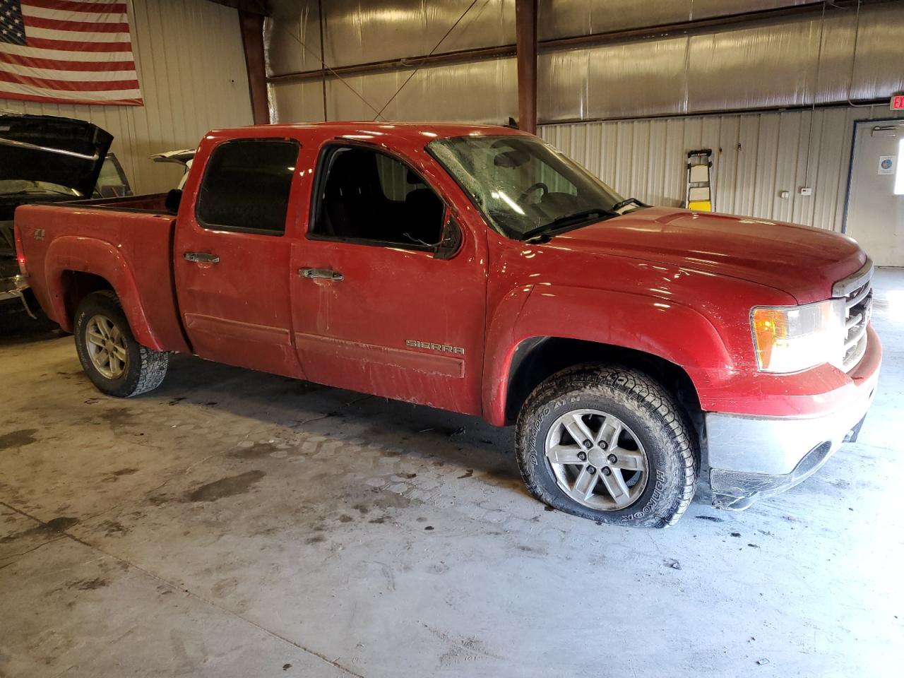 2010 GMC Sierra VIN 3GTRKVE33AG228377 Copart auction photo, all over damage thumbnail 4
