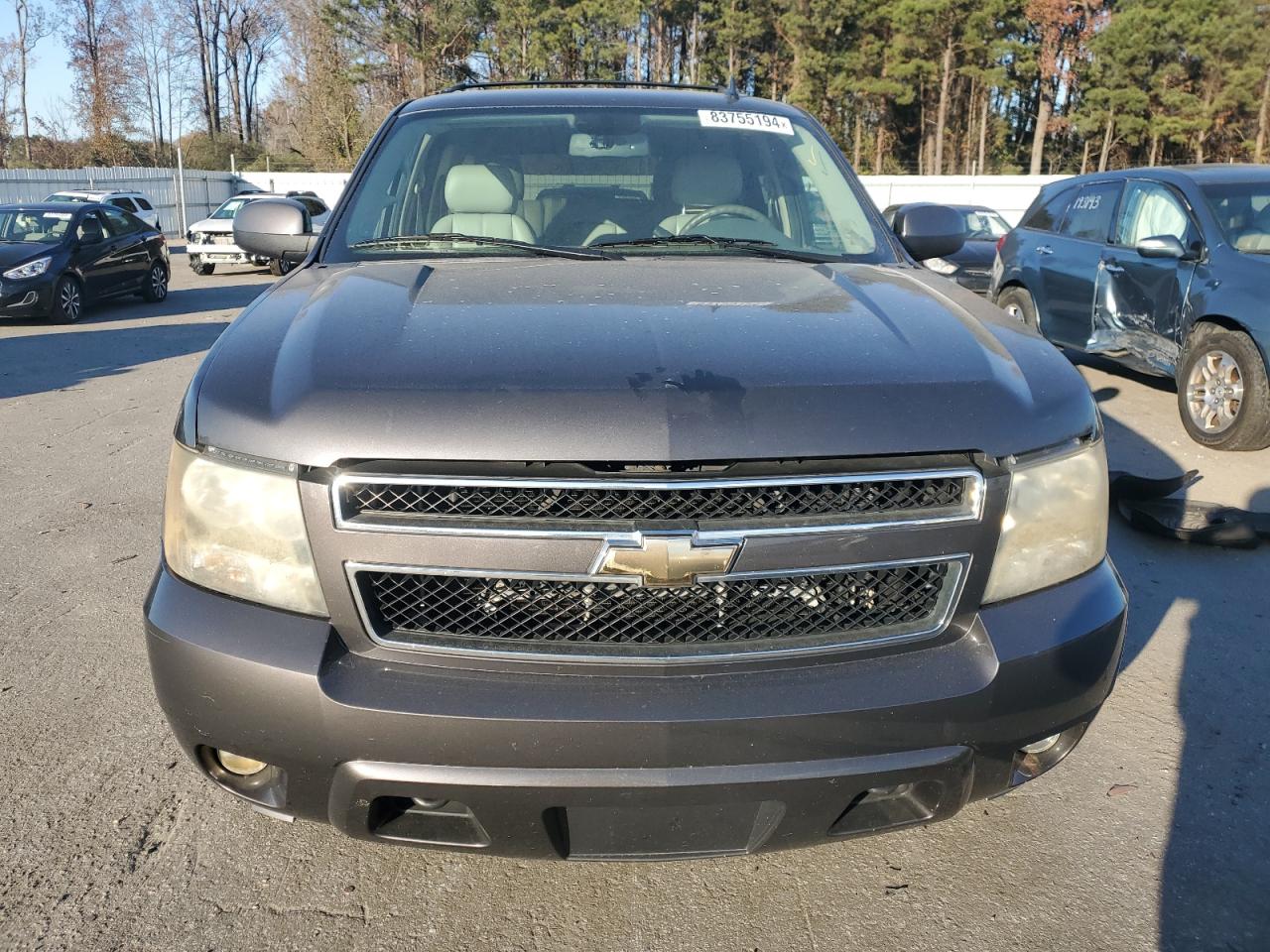 2011 Chevrolet Tahoe VIN 1GNSKBE04BR111129 Copart auction photo, undercarriage damage thumbnail 5