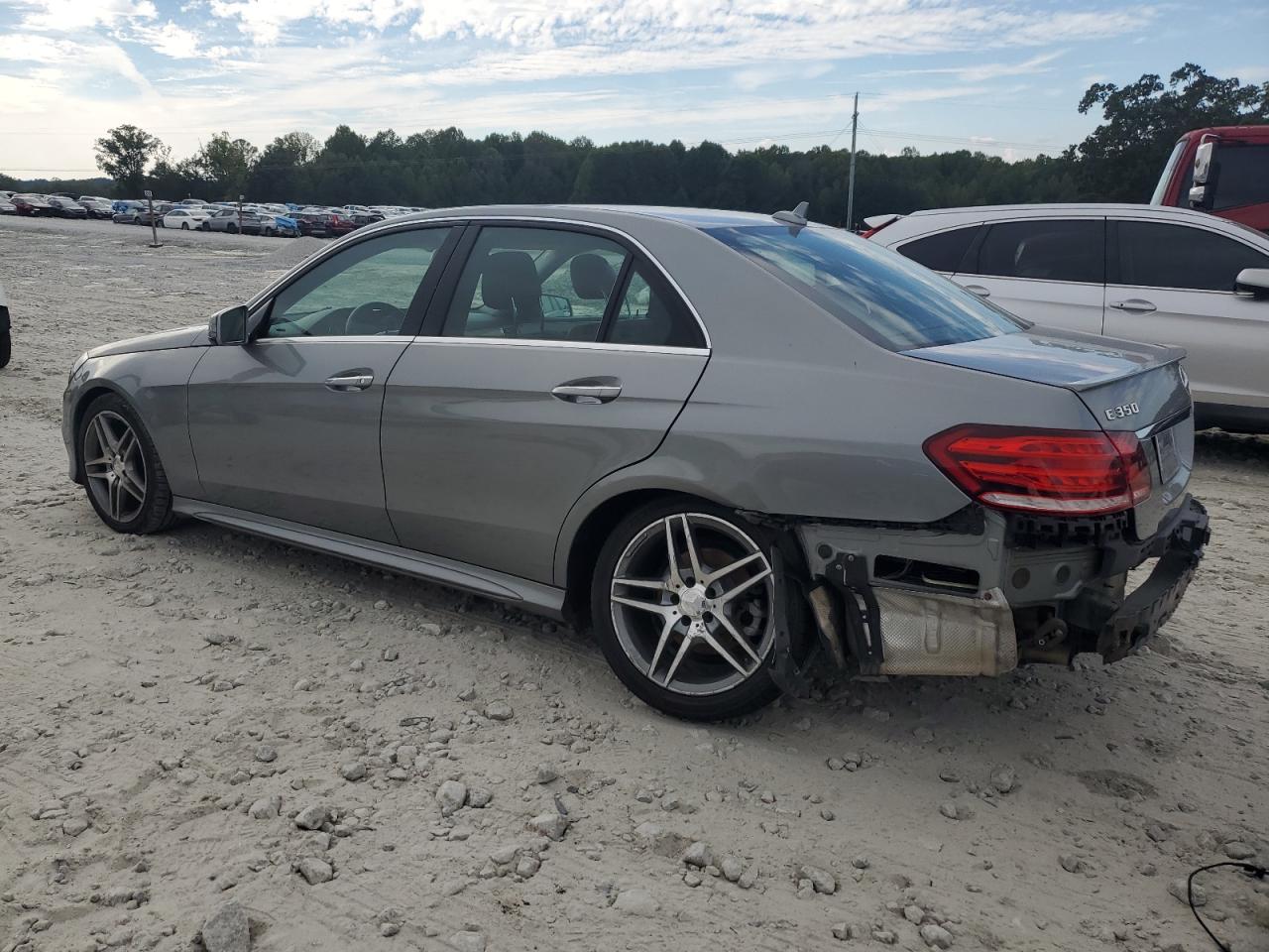 2014 Mercedes-Benz E-klasse VIN WDDHF8JB2EA887768 Copart auction photo, rear end damage thumbnail 2