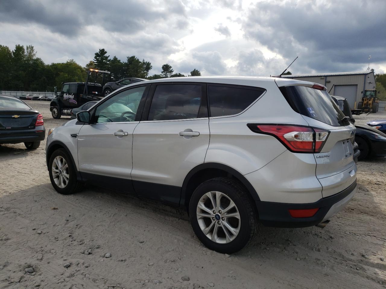 2017 Ford Escape VIN 1FMCU0GD4HUD08301 Copart auction photo, mechanical / minor dent/scratches damage thumbnail 2