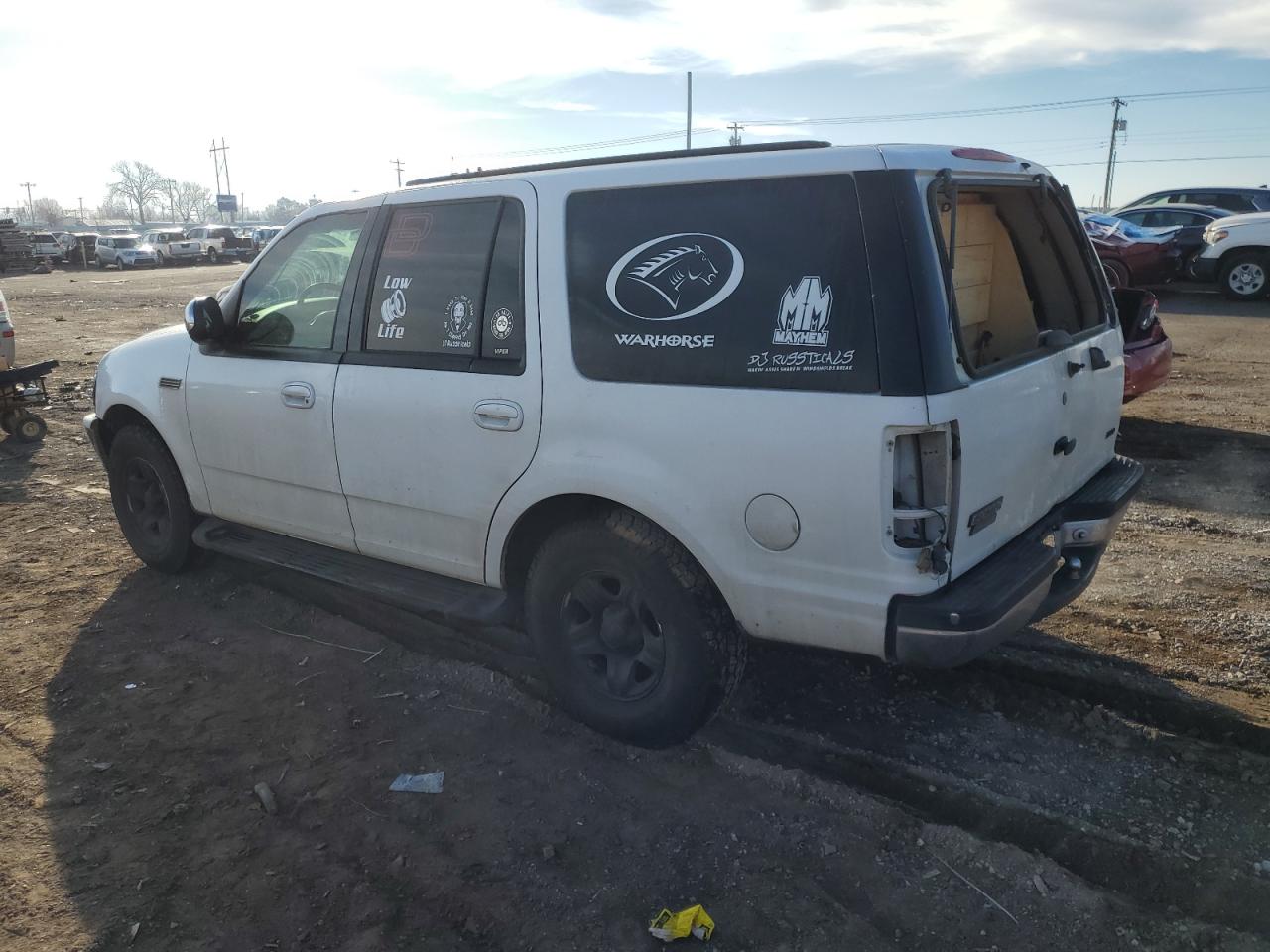 1998 Ford Expedition VIN 1FMRU17LXWLB16987 Copart auction photo, rear end / minor dent/scratches damage thumbnail 2