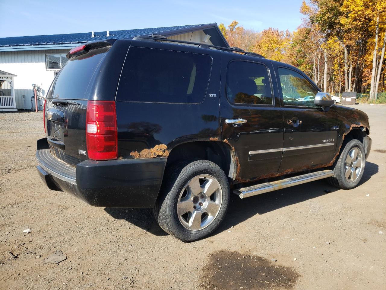 2009 Chevrolet Tahoe VIN 1GNFK33059R138361 Copart auction photo, all over damage thumbnail 3