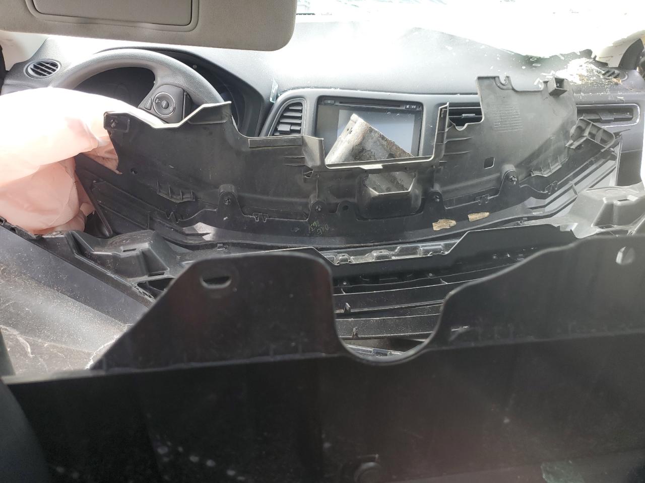2018 Honda HR-V VIN 3CZRU5H57JM710160 Copart auction photo, all over damage thumbnail 8