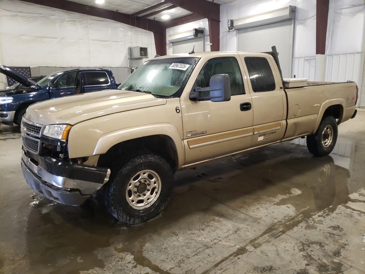 2005 Chevrolet Silverado VIN 1GCHK29285E186944