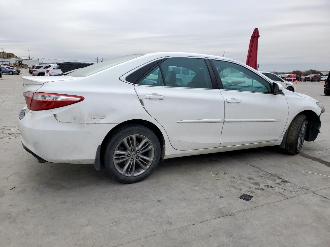 2016 Toyota Camry VIN 4T1BF1FK7GU163099 Copart auction photo, front end damage thumbnail 3