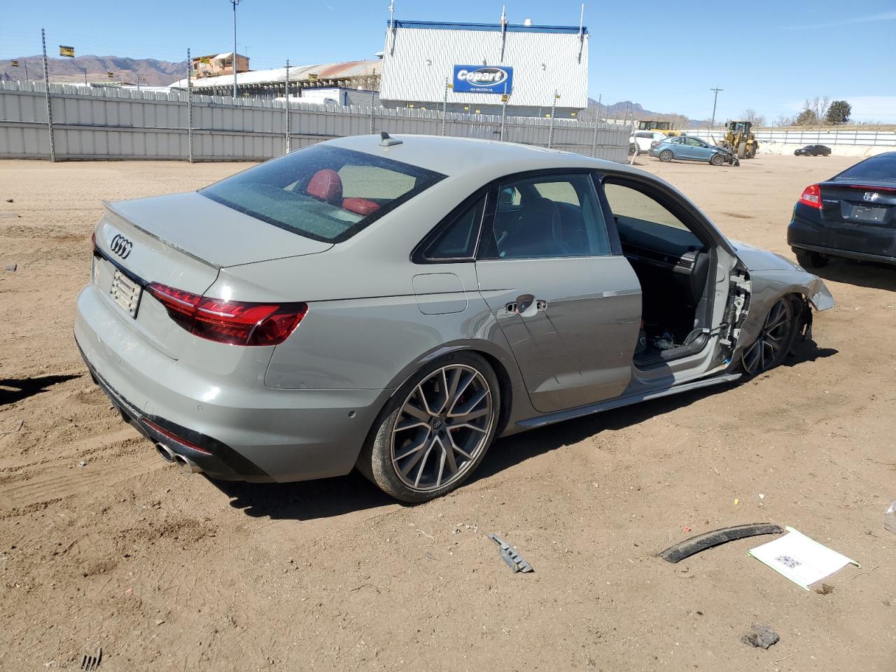2020 Audi RS4 VIN WAUC4AF47LA042565 Copart auction photo, side / front end damage thumbnail 3