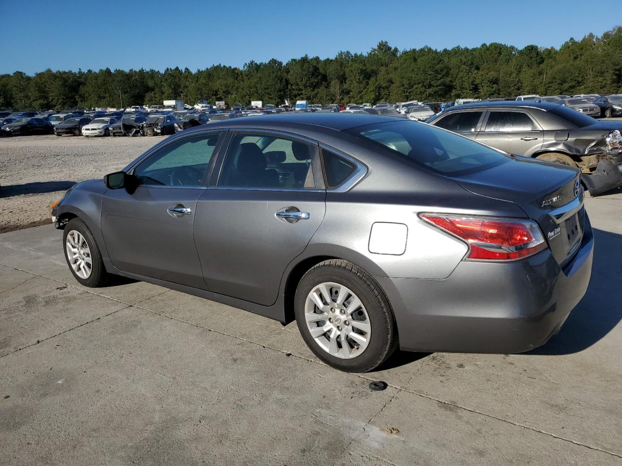 2015 Nissan Altima VIN 1N4AL3AP8FC437038 Copart auction photo, front end damage thumbnail 2