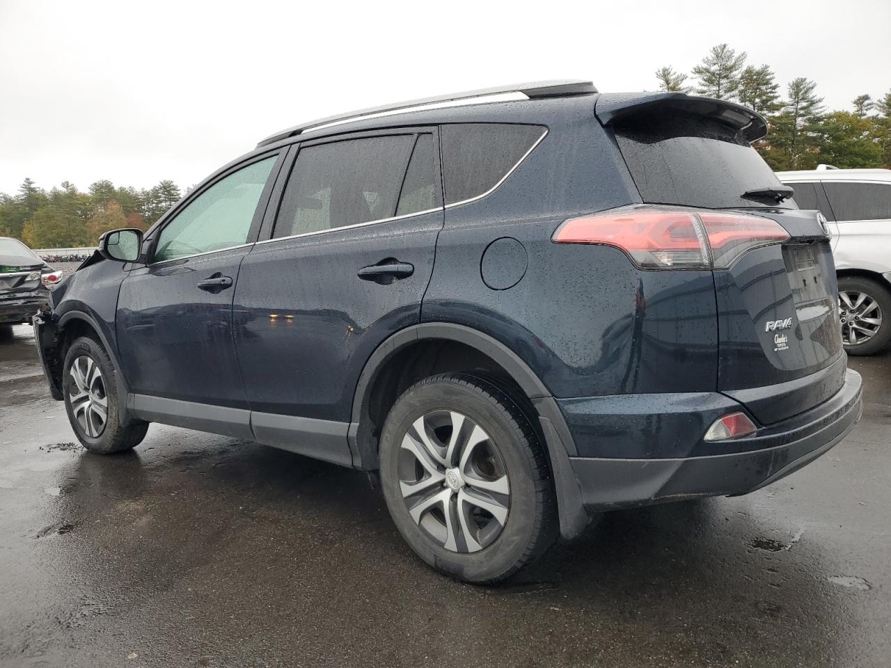 2017 Toyota RAV 4 VIN 2T3BFREV0HW581278 Copart auction photo, front end damage thumbnail 2