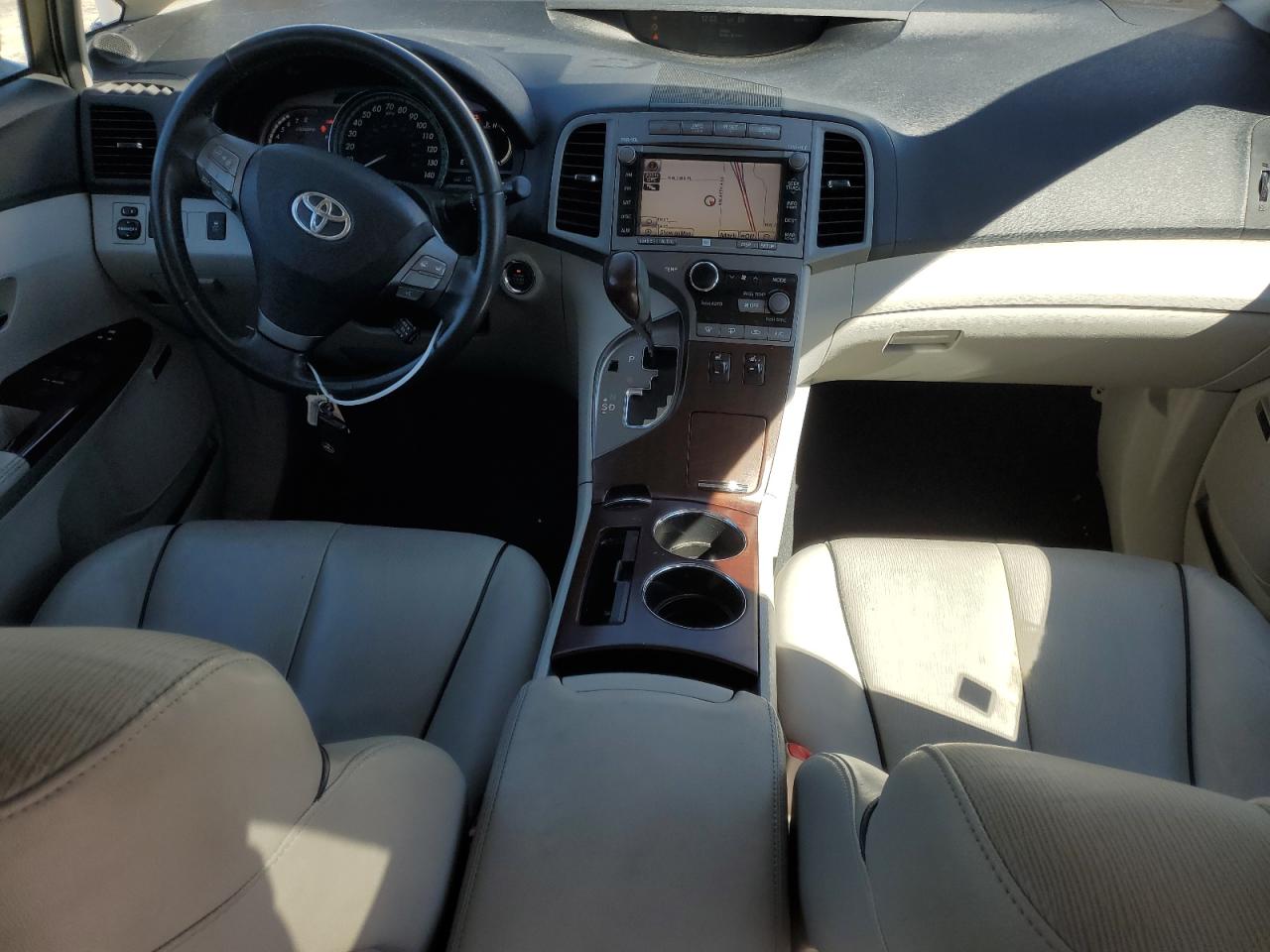 2010 Toyota Venza VIN 4T3BK3BB2AU043805 Copart auction photo, front end / minor dent/scratches damage thumbnail 8