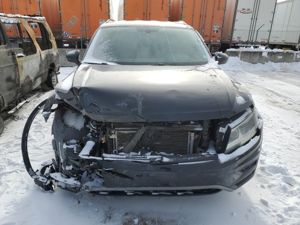 2018 Volkswagen Tiguan VIN 3VV2B7AX5JM208267 Copart auction photo, front end damage thumbnail 5