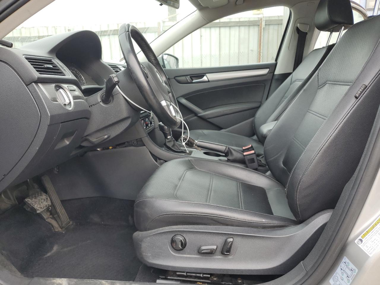 2014 Volkswagen Passat VIN 1VWAT7A32EC090753 Copart auction photo, minor dent/scratches damage thumbnail 7
