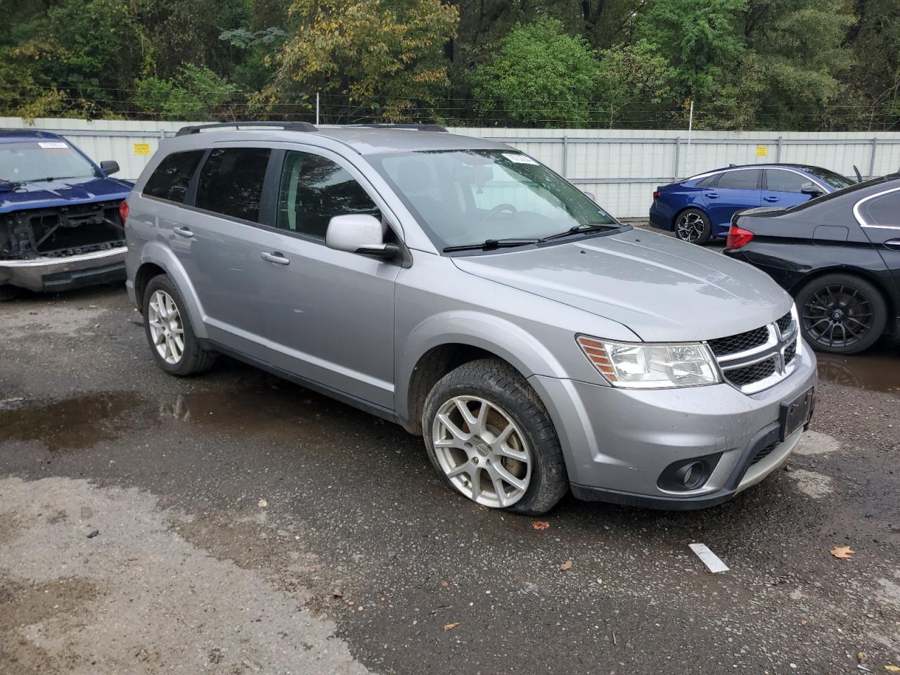 2017 Dodge Journey VIN 3C4PDCBB5HT563904 Copart auction photo, minor dent/scratches / front end damage thumbnail 4