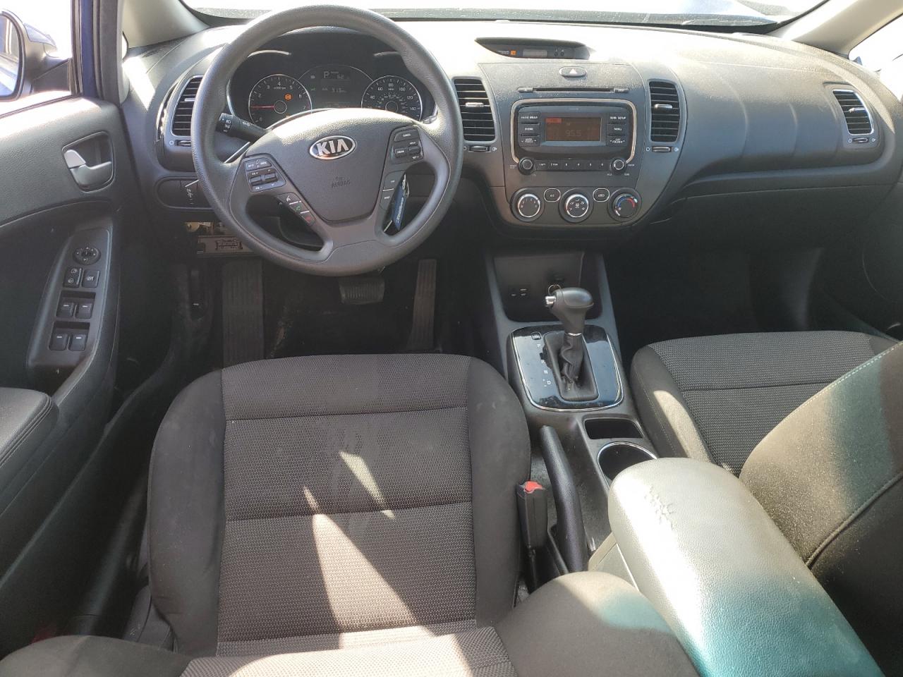 2018 KIA Forte VIN 3KPFK4A72JE177682 Copart auction photo, front end / side damage thumbnail 8
