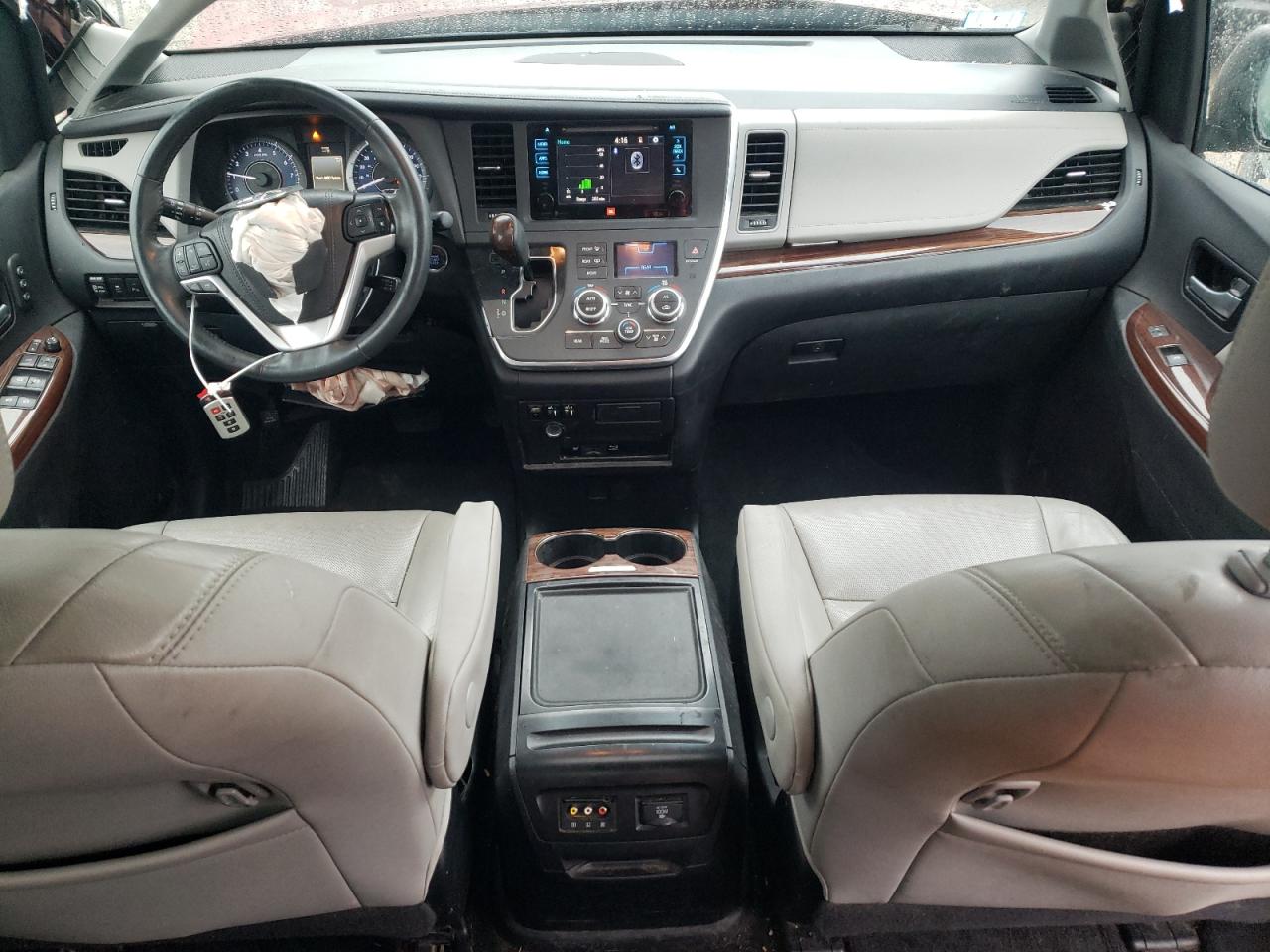 2015 Toyota Sienna VIN 5TDDK3DC9FS120791 Copart auction photo, front end damage thumbnail 8
