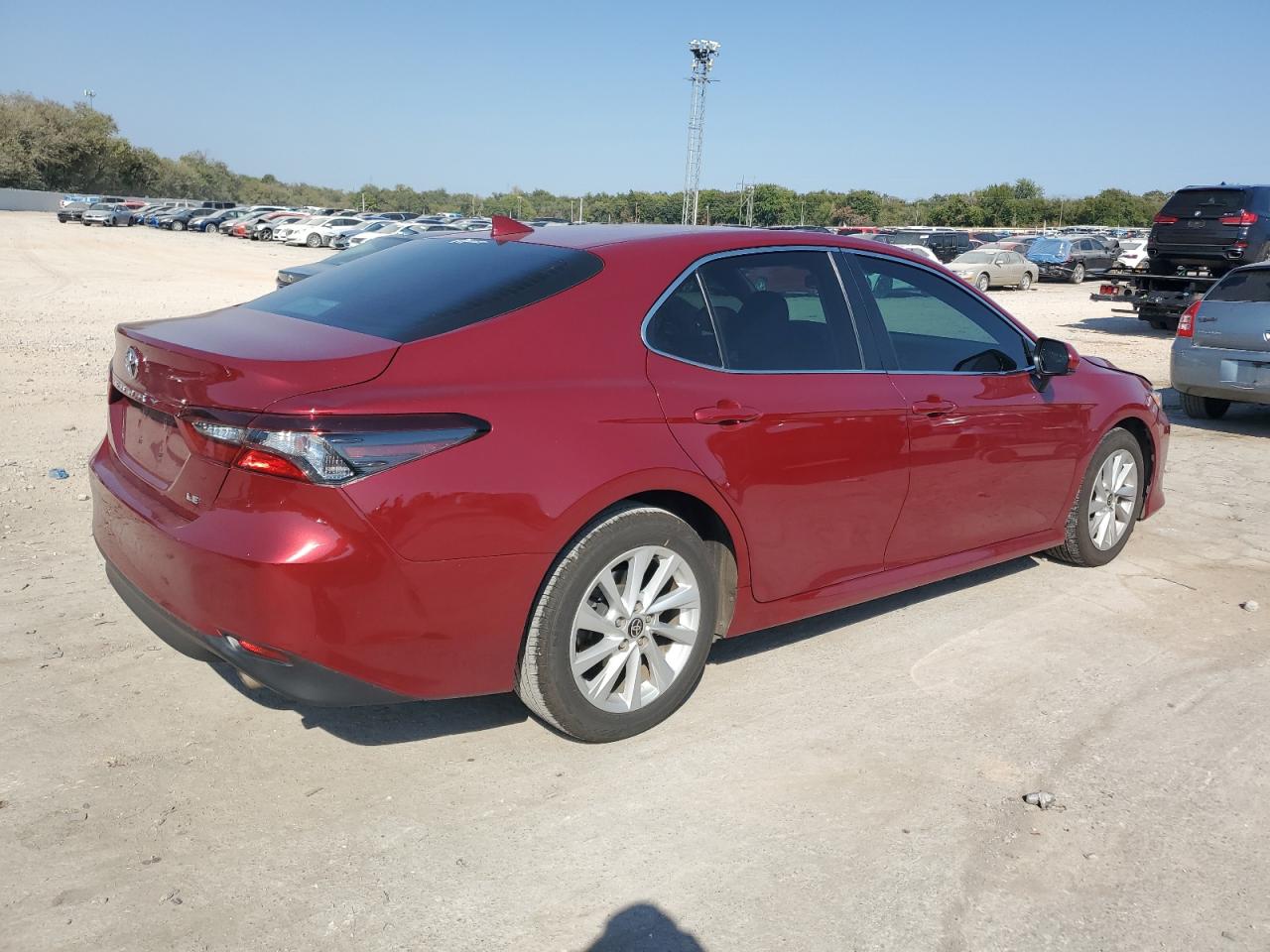 2022 Toyota Camry VIN 4T1C11AK6NU621609 Copart auction photo, front end / hail damage thumbnail 3