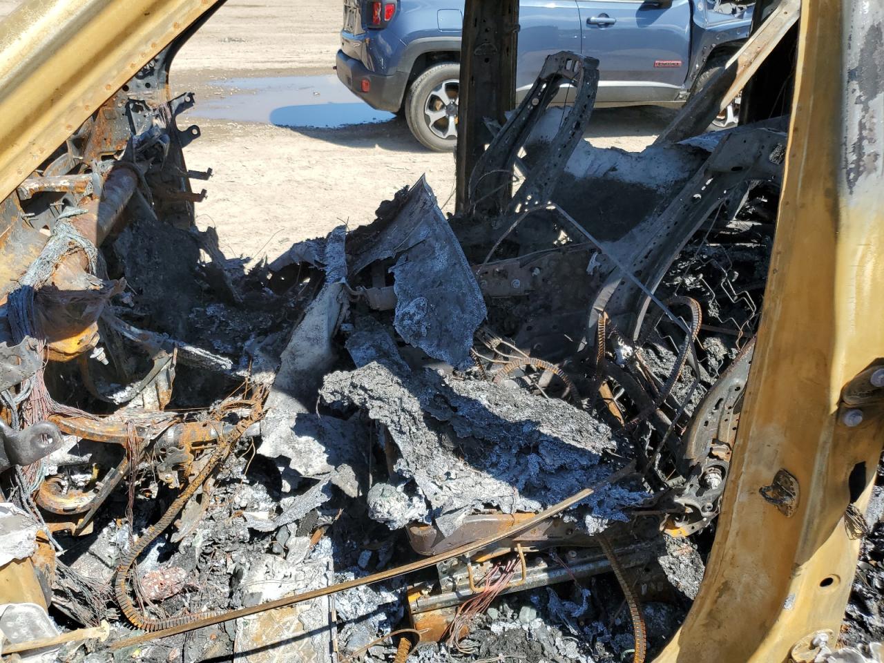 2019 Chevrolet Silverado VIN 3GCPYFED6KG264537 Copart auction photo, burn damage thumbnail 7
