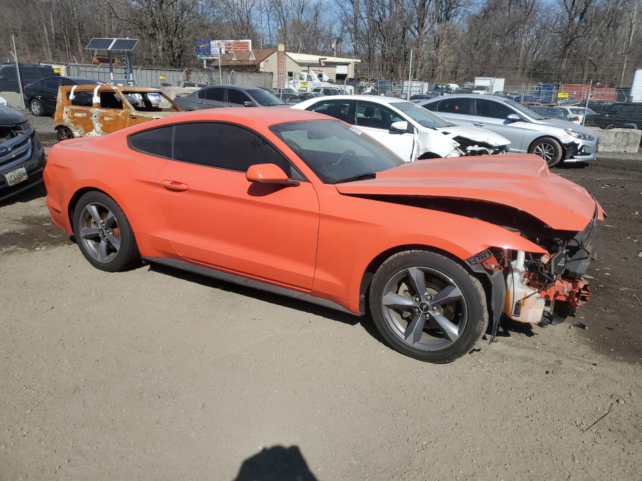2015 Ford Mustang VIN 1FA6P8AM6F5312105 Copart auction photo, front end damage thumbnail 4