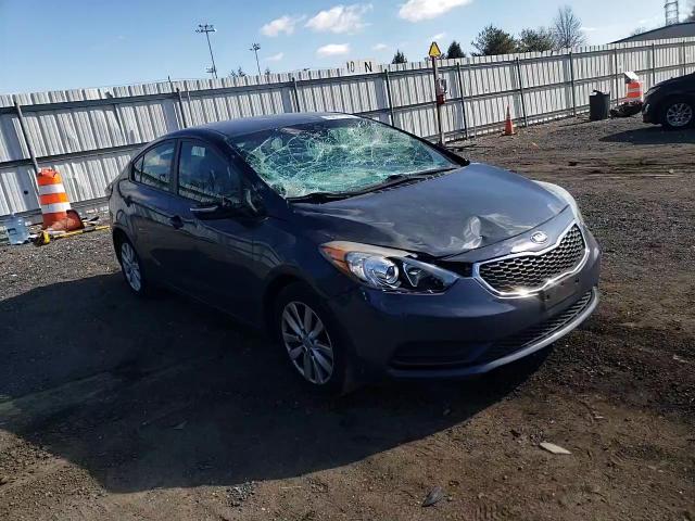 2016 KIA Forte VIN KNAFX4A63G5559312 Copart auction photo, front end / side damage thumbnail 11
