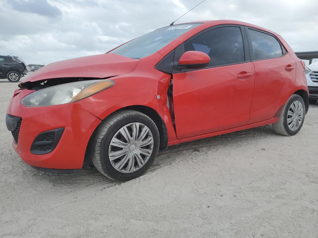 2011 Mazda 2 VIN JM1DE1HY0B0104039 - Copart auction photo