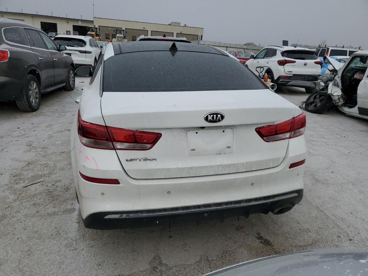2019 KIA Optima VIN 5XXGT4L38KG317707 Copart auction photo, front end / side damage thumbnail 6