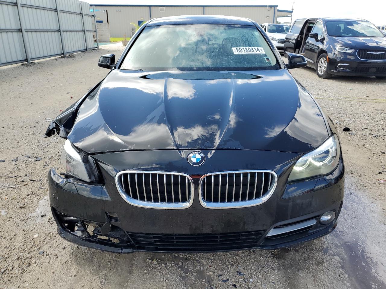 2015 BMW 5er VIN WBA5A7C57FD622984 Copart auction photo, front end / side damage thumbnail 5