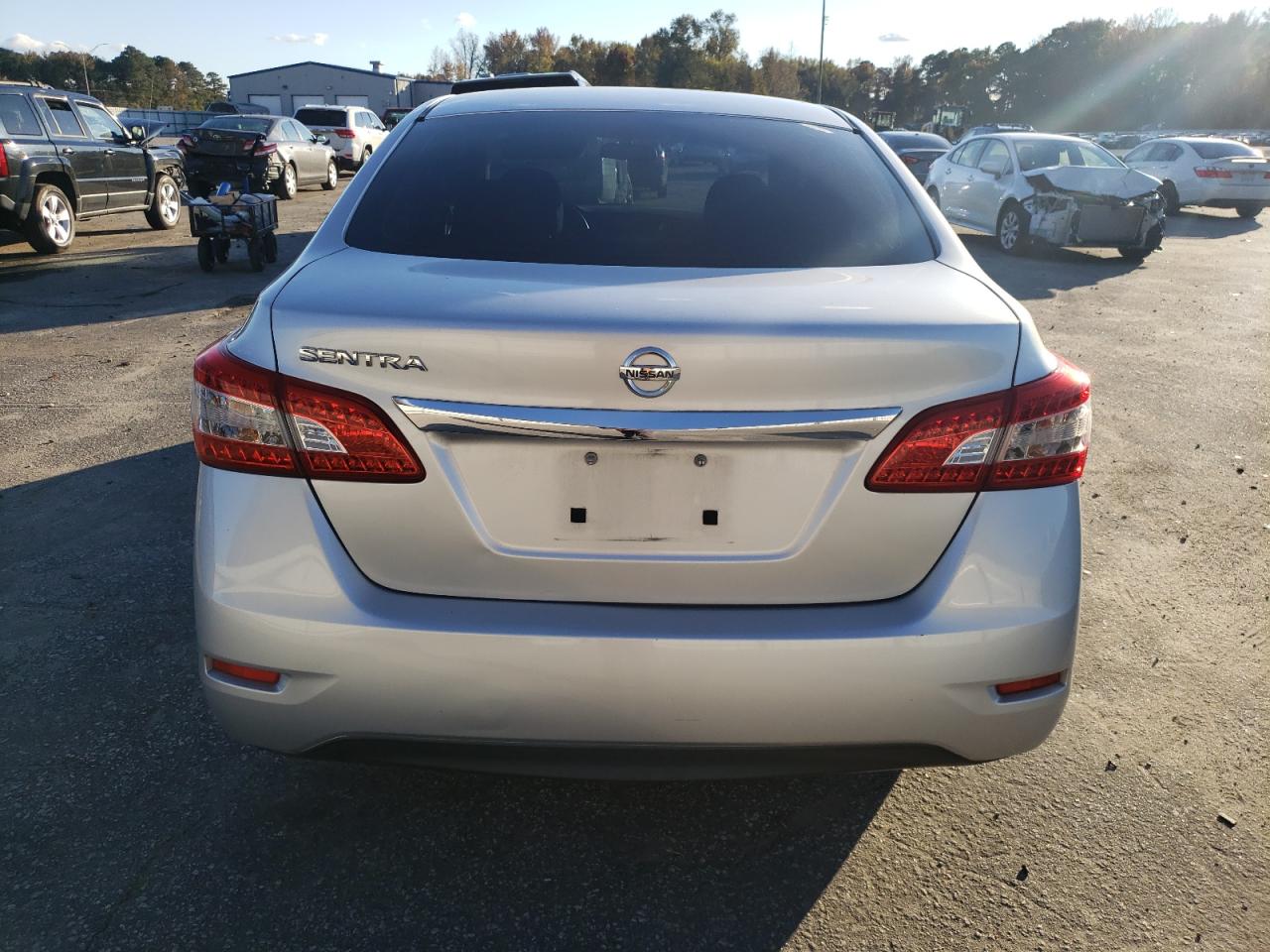 2015 Nissan Sentra VIN 3N1AB7AP5FY283614 Copart auction photo, side damage thumbnail 6