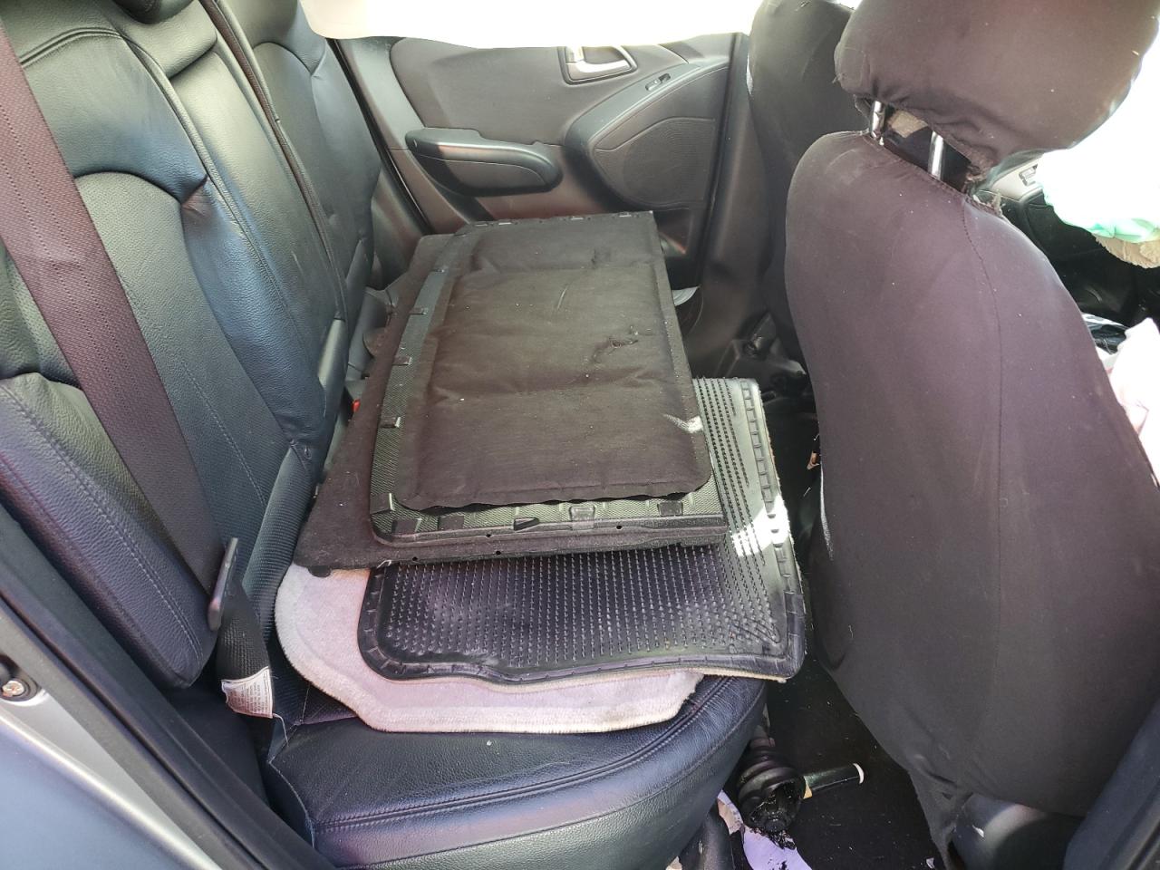 2011 Hyundai Tucson VIN KM8JU3AC8BU196926 Copart auction photo, all over damage thumbnail 10