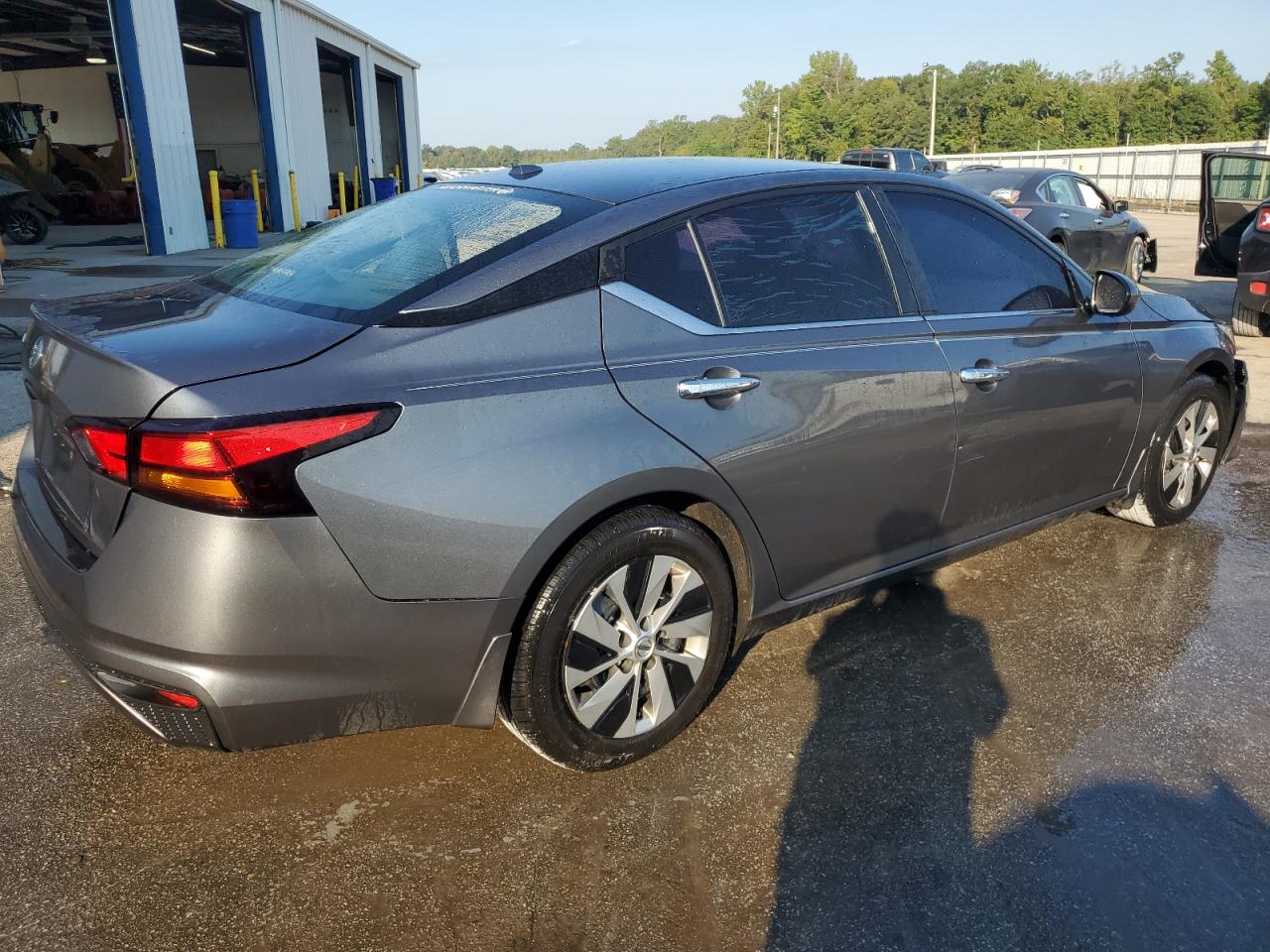 2019 Nissan Altima VIN 1N4BL4BV6KC173805 Copart auction photo, side damage thumbnail 3
