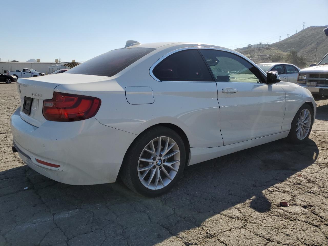 2016 BMW 2er VIN WBA1F5C57GV343714 Copart auction photo, front end damage thumbnail 3