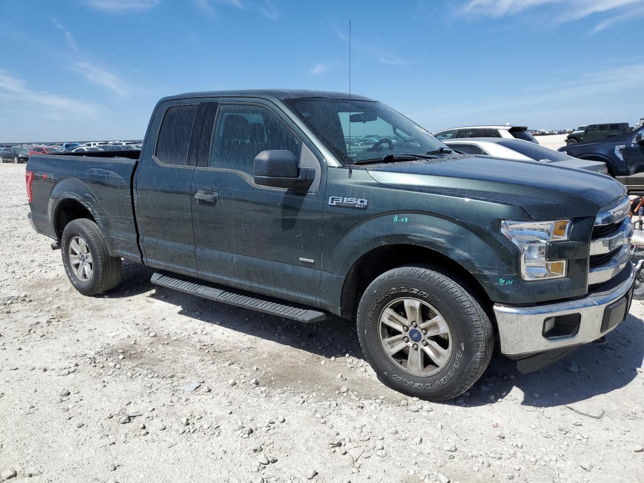 2015 Ford F-150 VIN 1FTEX1EP3FFC27489 Copart auction photo, minor dent/scratches damage thumbnail 4