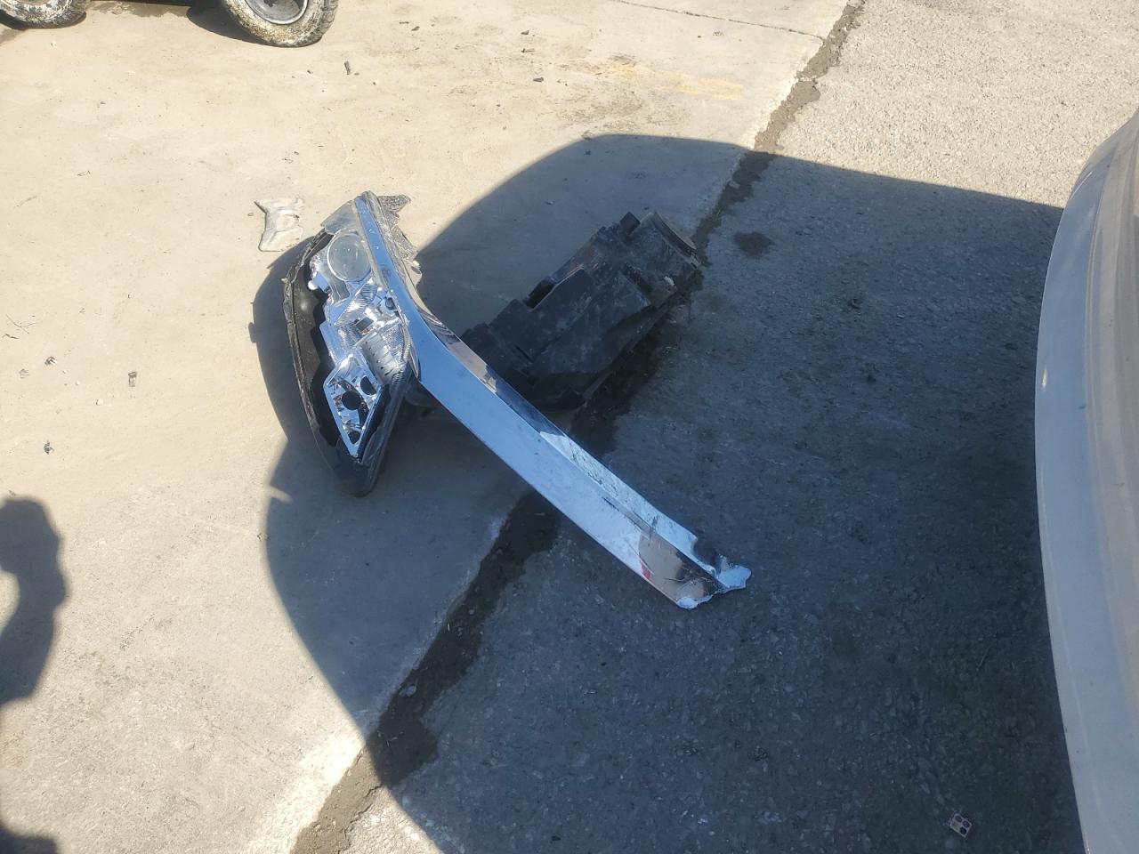 2010 Ford Fusion VIN 3FAHP0HA6AR421918 Copart auction photo, front end damage thumbnail 13