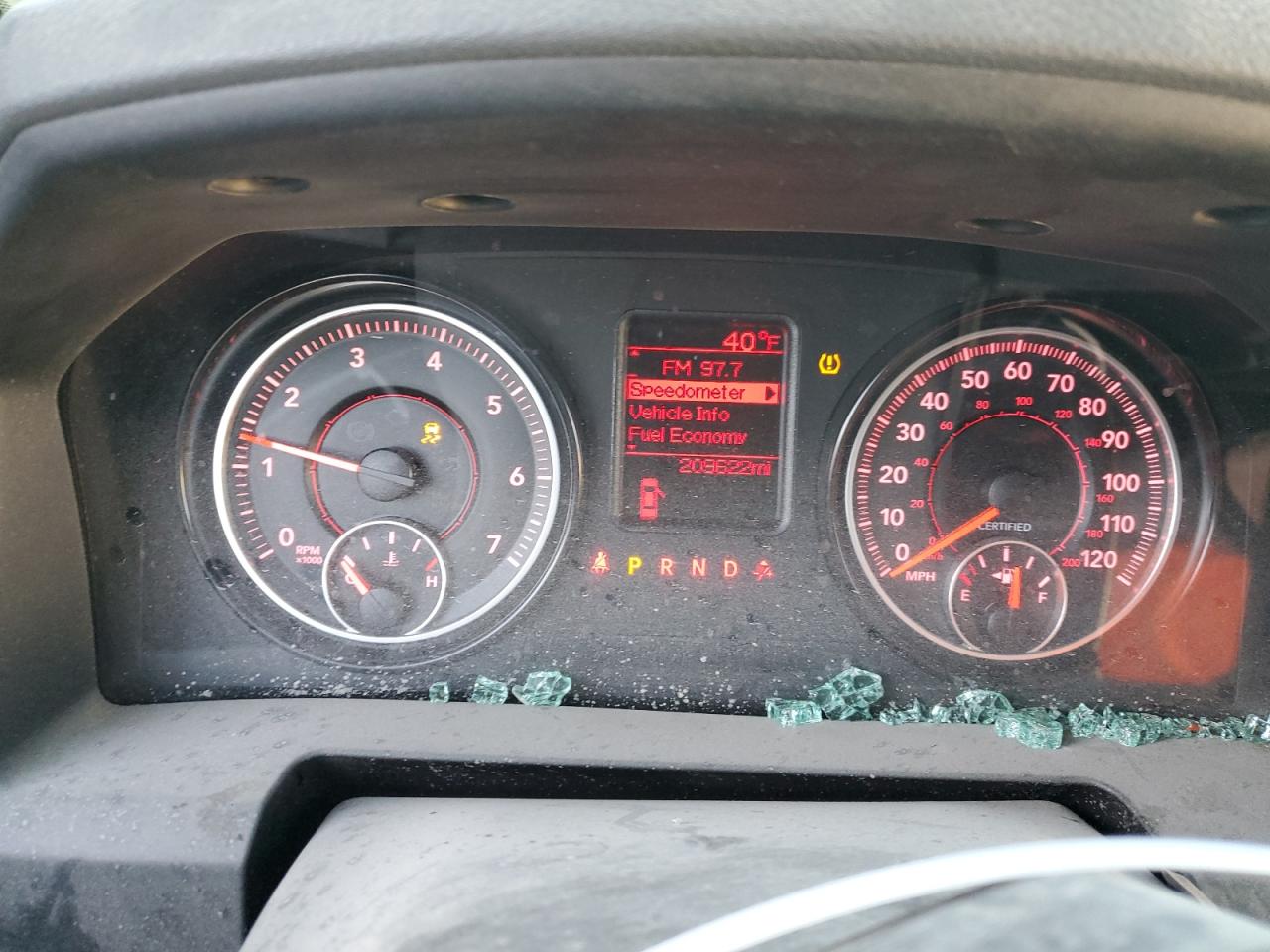 2015 RAM 1500 VIN 1C6RR7XT9FS705194 Copart auction photo, side damage thumbnail 9