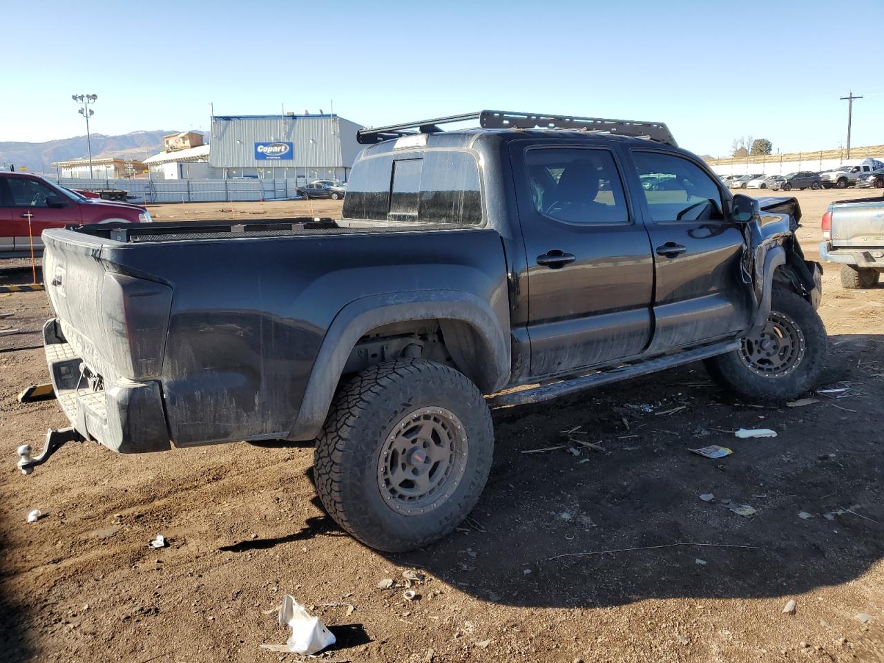 2018 Toyota Tacoma VIN 3TMCZ5AN1JM142561 Copart auction photo, front end / side damage thumbnail 3