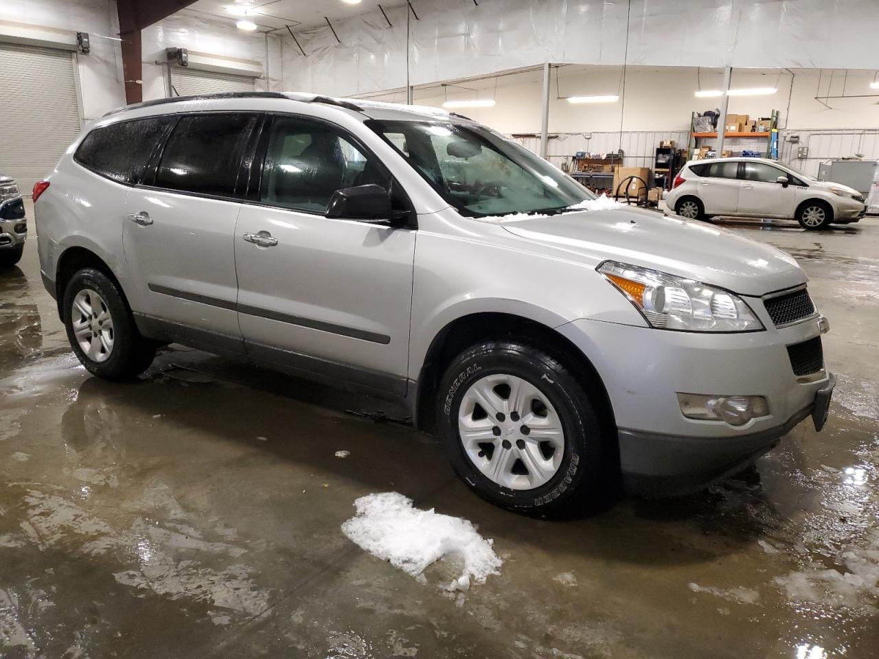 2010 Chevrolet Traverse VIN 1GNLREED2AJ256154 Copart auction photo, mechanical / side damage thumbnail 4