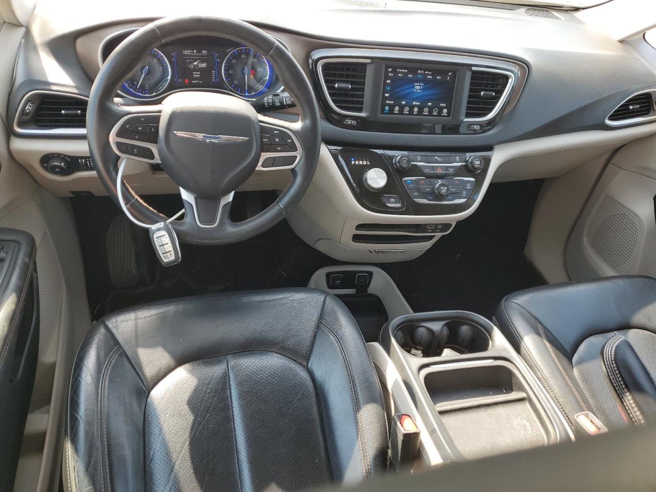 2018 Chrysler Pacifica VIN 2C4RC1BG4JR258835 Copart auction photo, side / front end damage thumbnail 8