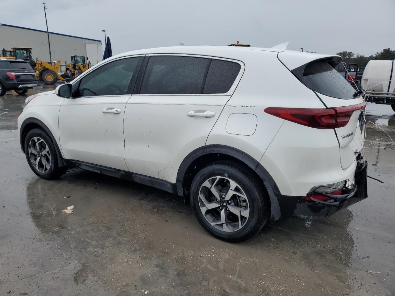 2022 KIA Sportage VIN KNDPM3ACXN7984009 Copart auction photo, rear end damage thumbnail 2