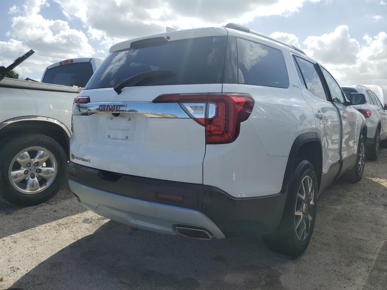 2022 GMC Acadia VIN 1GKKNKL46NZ170682 Copart auction photo, water/flood damage thumbnail 3