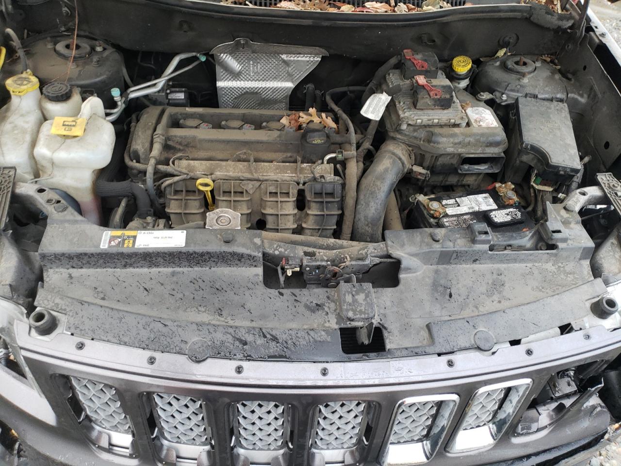 2016 Jeep Compass VIN 1C4NJCEA2GD769737 Copart auction photo, front end damage thumbnail 11