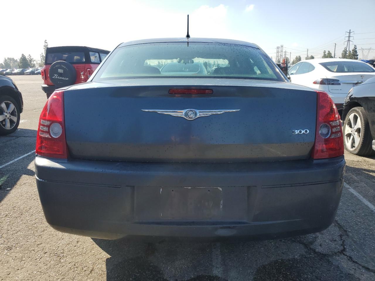 2008 Chrysler 300 VIN 2C3KA43R98H321683 Copart auction photo, front end damage thumbnail 6