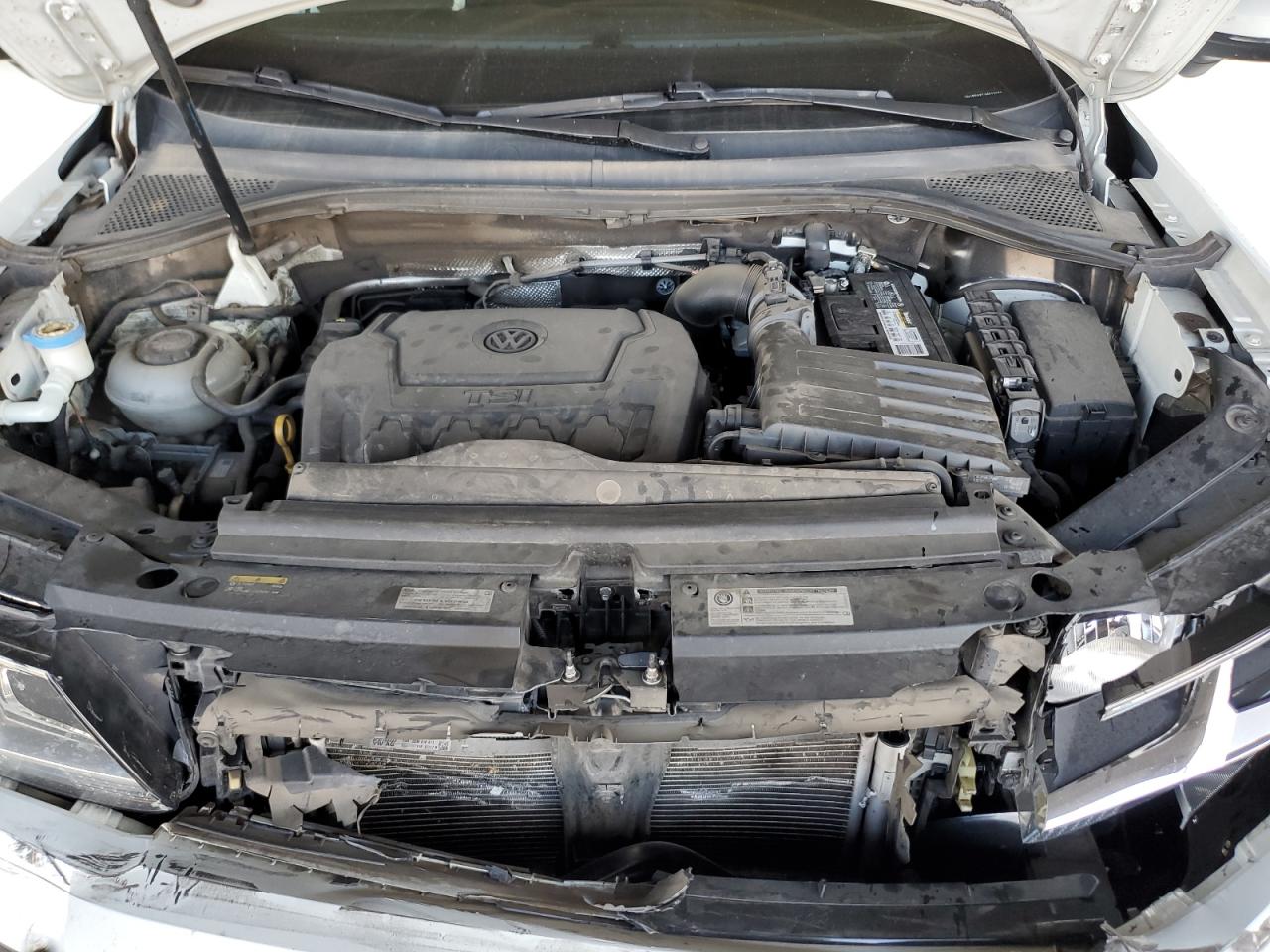 2018 Volkswagen Tiguan VIN 3VV1B7AX7JM017221 Copart auction photo, front end / side damage thumbnail 14