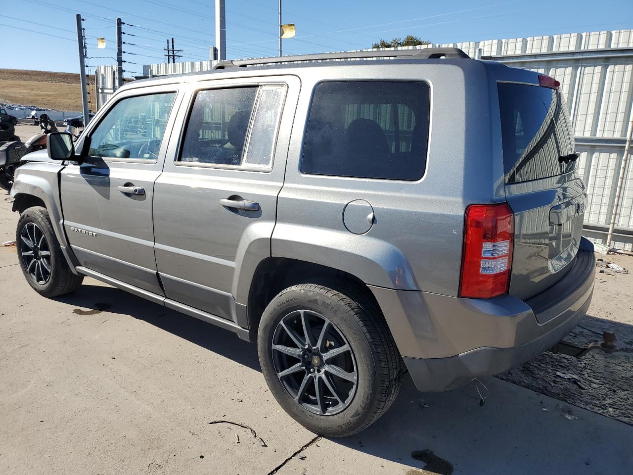 2014 Jeep Liberty (Patriot) VIN 1C4NJPBA7ED593356 Copart auction photo, front end / side damage thumbnail 2