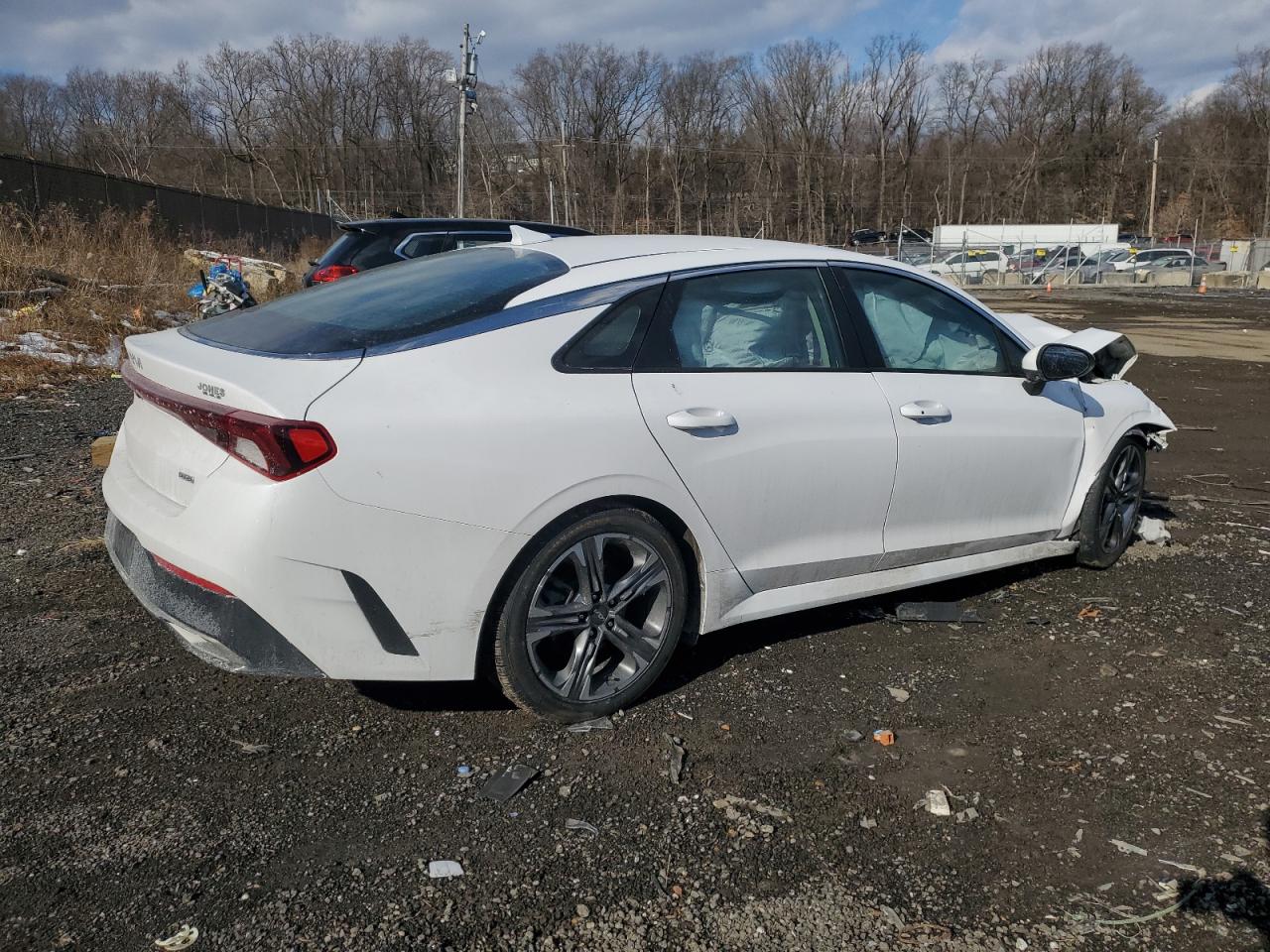 2022 KIA K5 VIN 5XXG14J26NG125318 Copart auction photo, biohazard/chemical / front end damage thumbnail 3