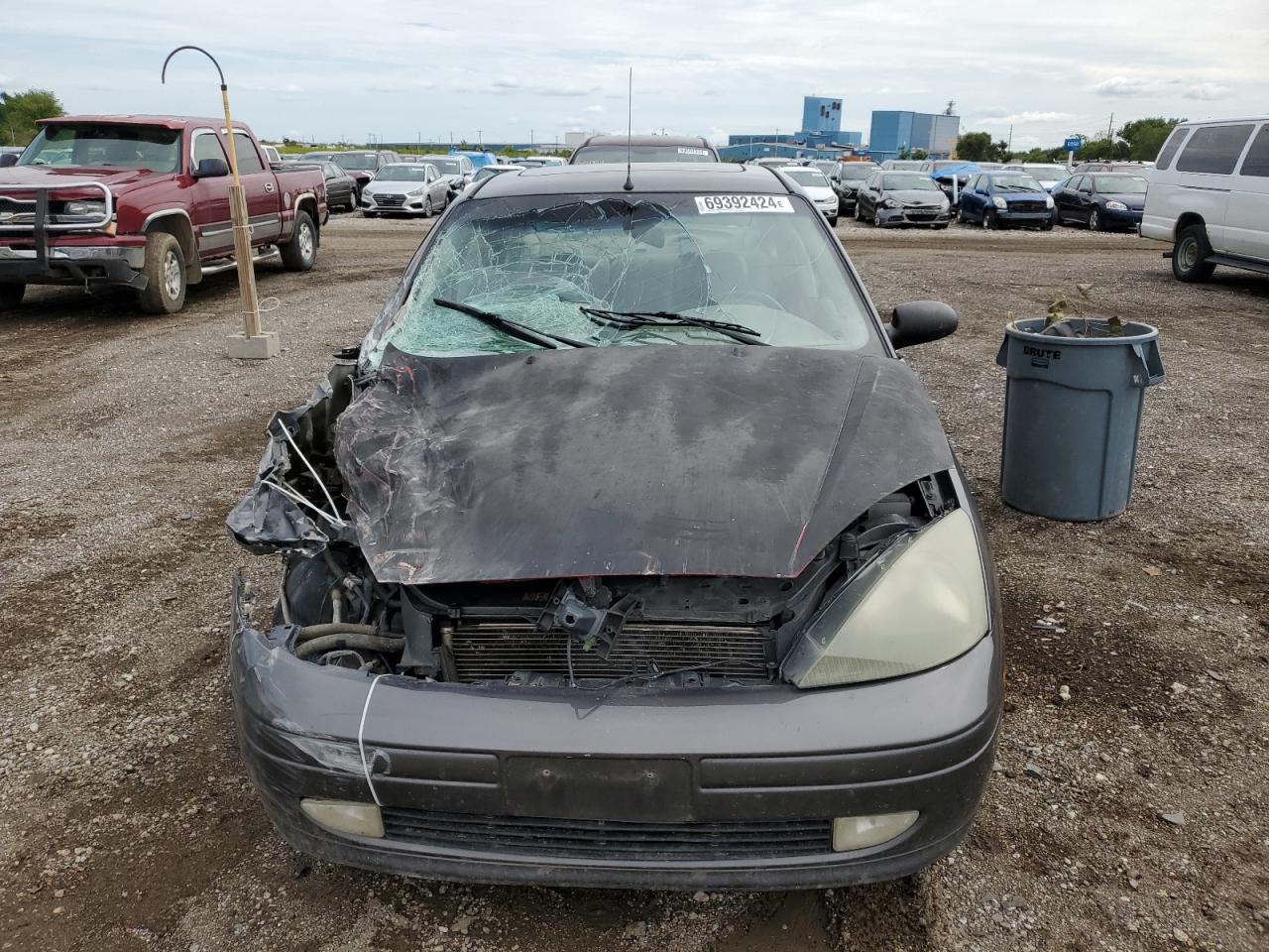 2004 Ford Focus VIN 1FAFP38Z34W176950 Copart auction photo, front end damage thumbnail 5