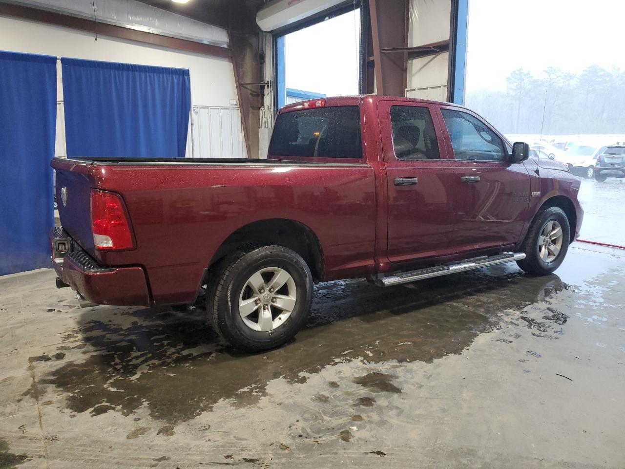 2017 RAM 1500 VIN 1C6RR6FT7HS585264 Copart auction photo, minor dent/scratches damage thumbnail 3